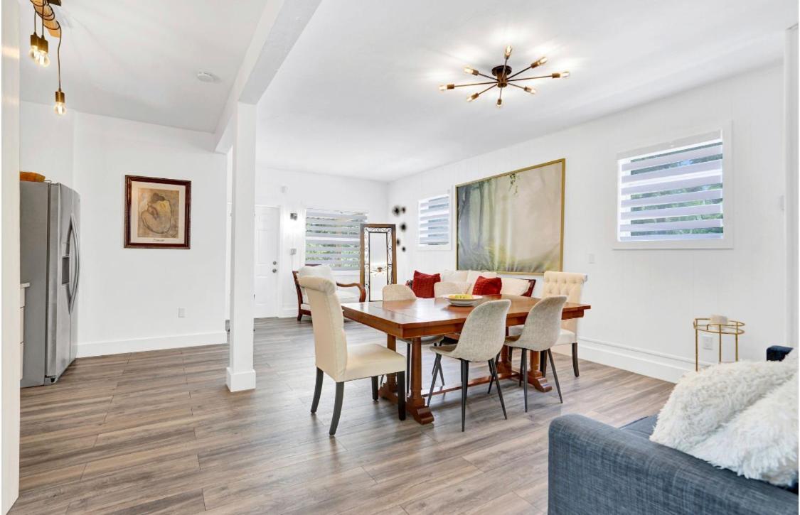 Casa Wellness Apartment Tamiami Екстериор снимка